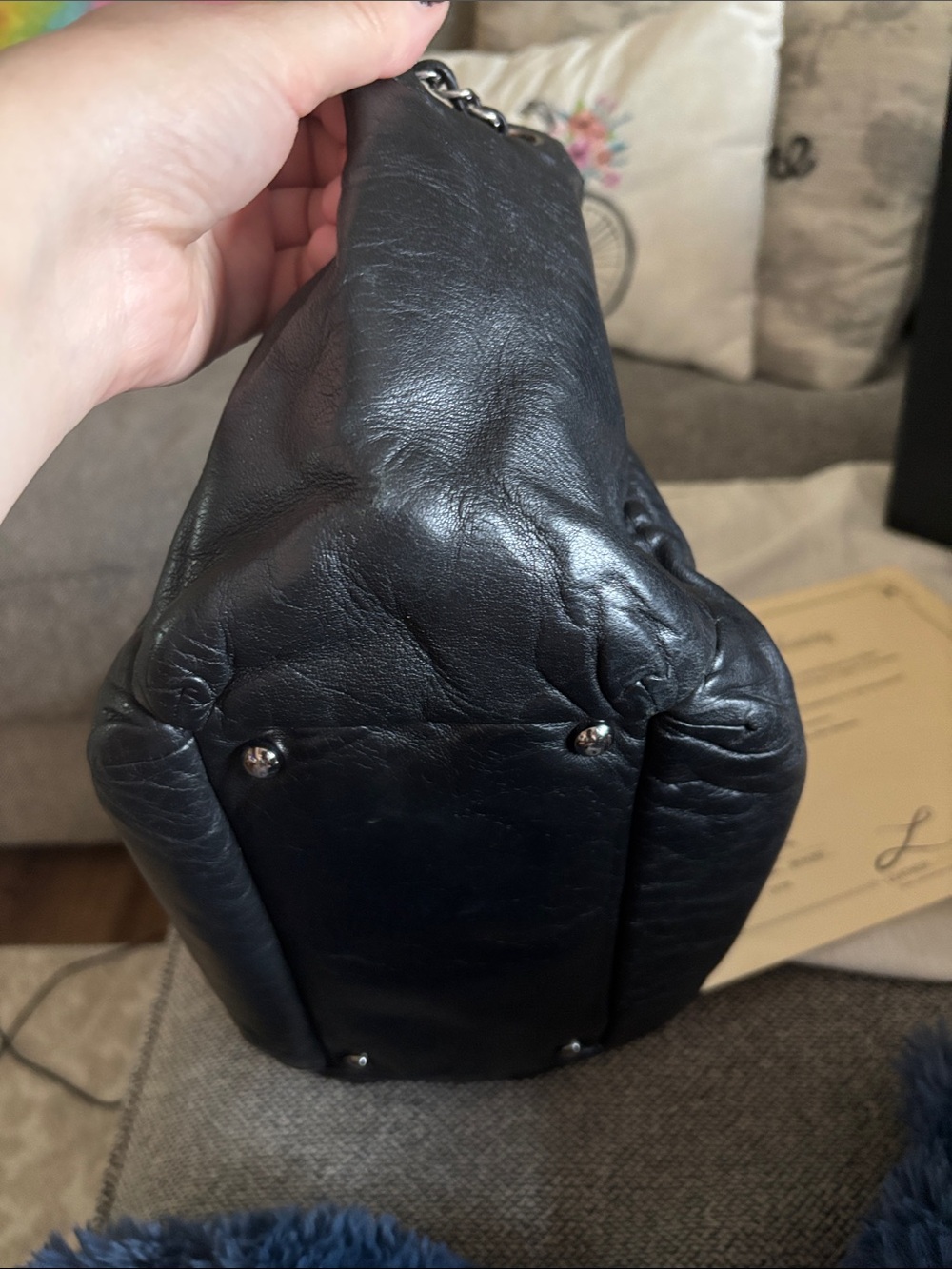 Traded. (Do not buy) Chanel Black Leather Shoulder Bag with Embossed Logo - Picture 6 of 16